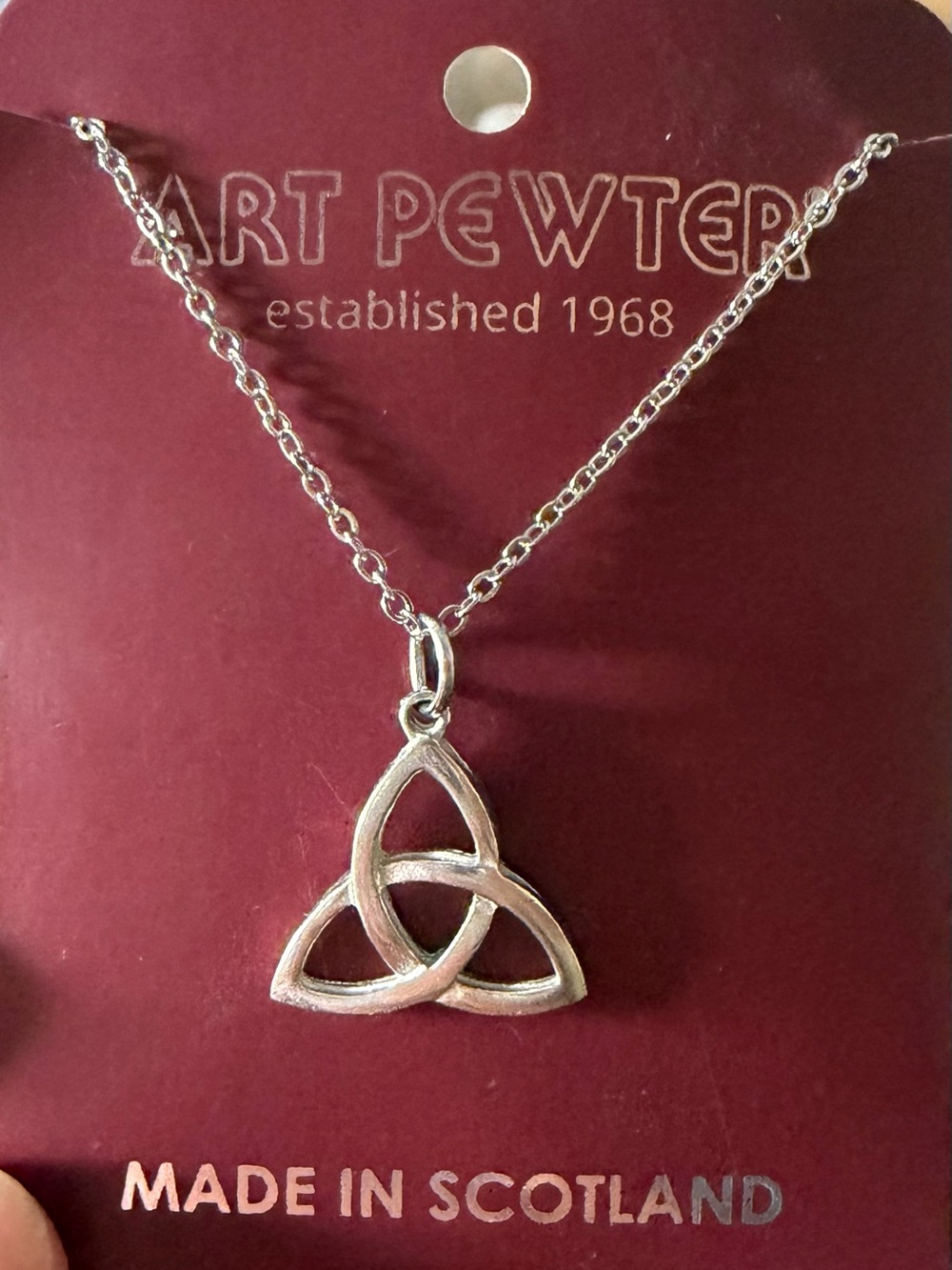 Silver Celtic Trinity Knot Pendant Necklace